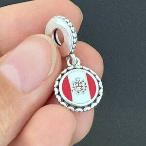 Pandora  Peru Flag  Exclusive Charm
